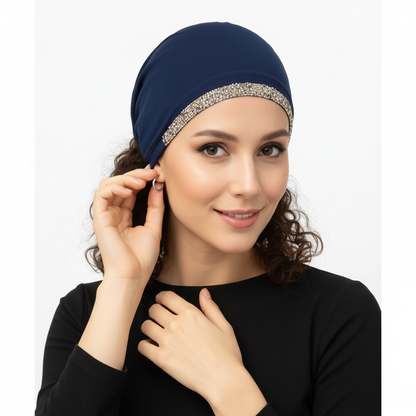 Bonnet adorned with rhinestones